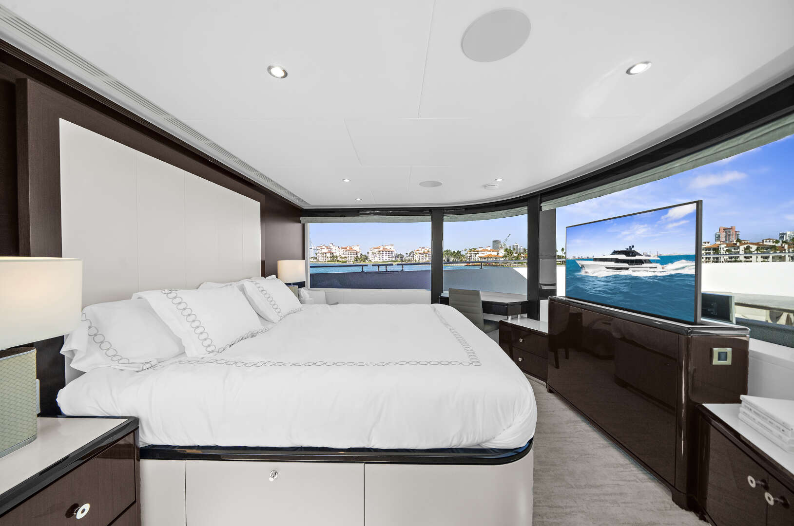 2024 Ocean Alexander 32L - Image 54