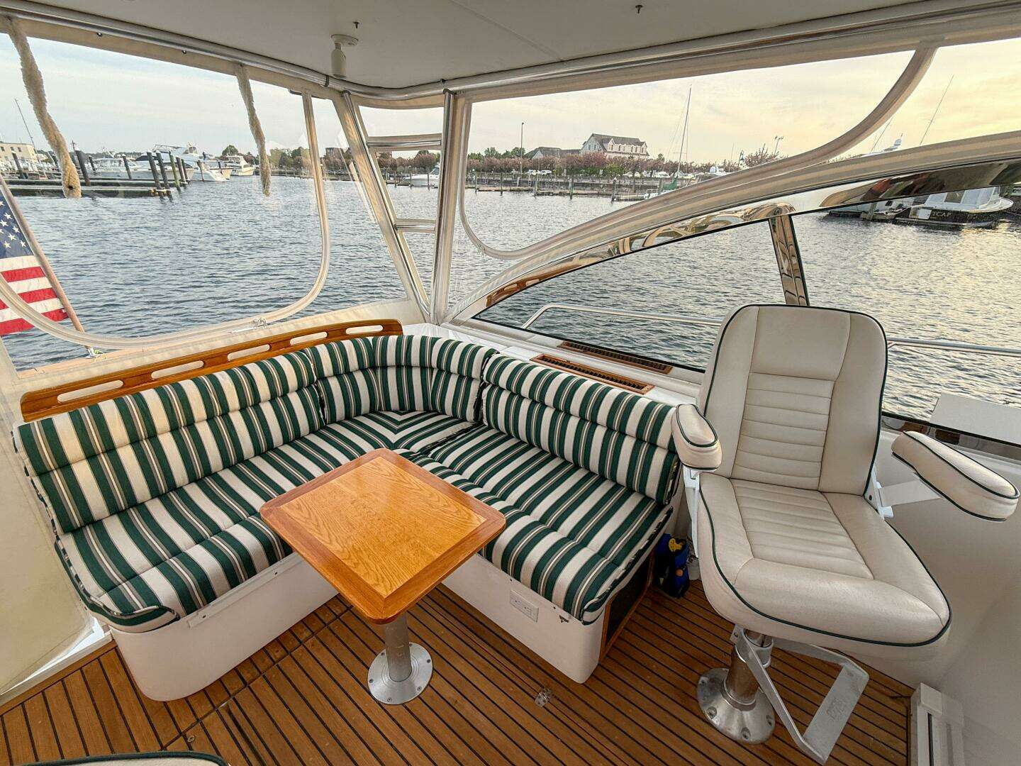 2002 Legacy 34 Express Twin Jet - Image 17
