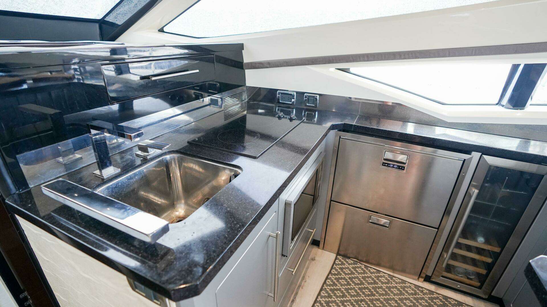 2009 Marquis 500 Sport Bridge - Image 15