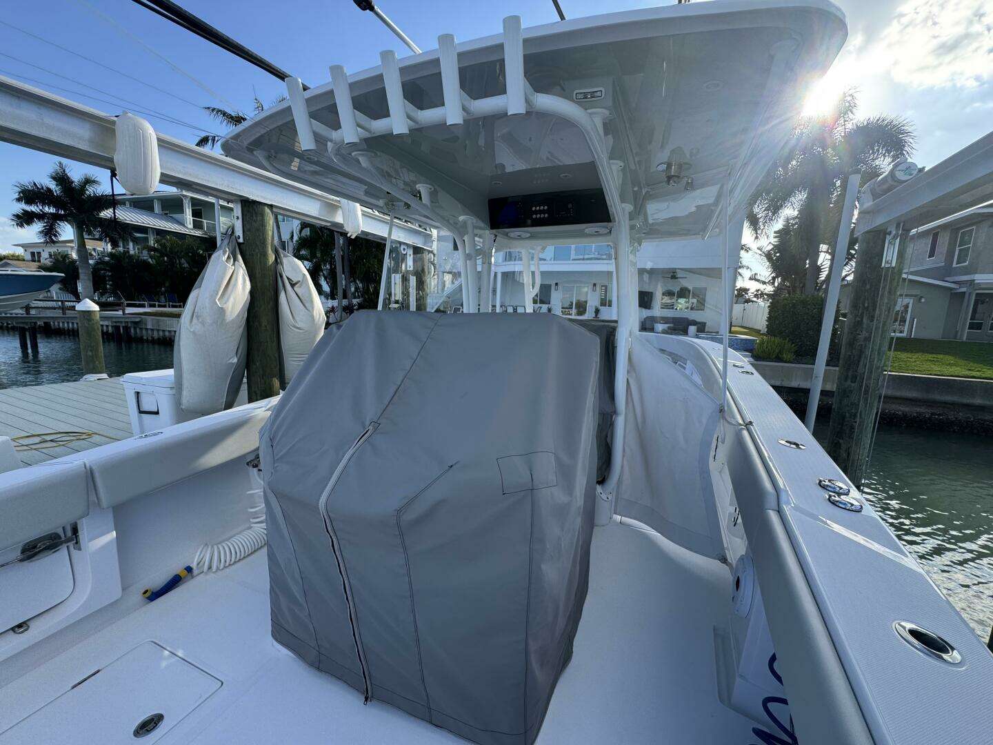 2024 Jupiter 38 HFS - Image 80