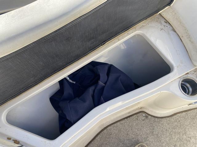 2007 Sea Ray 230 Select - 22