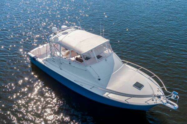 2001 Ocean Yachts 40 Express Bridge