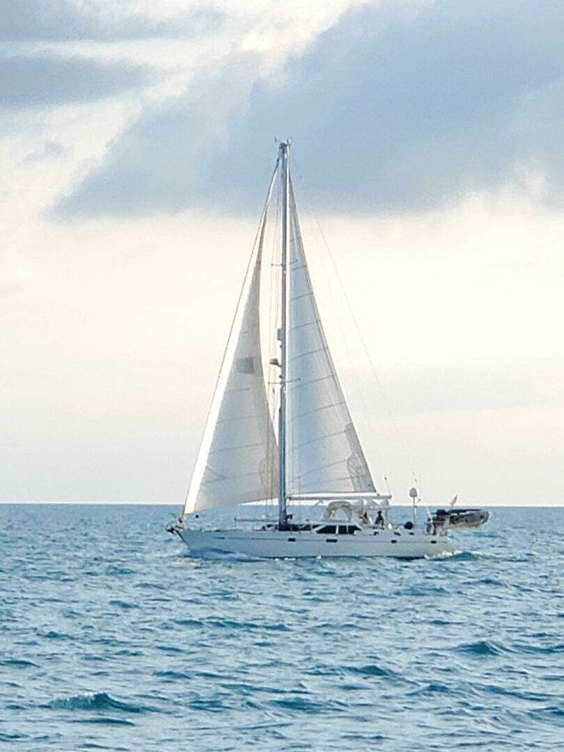 1998 Oyster 485 - Image 3