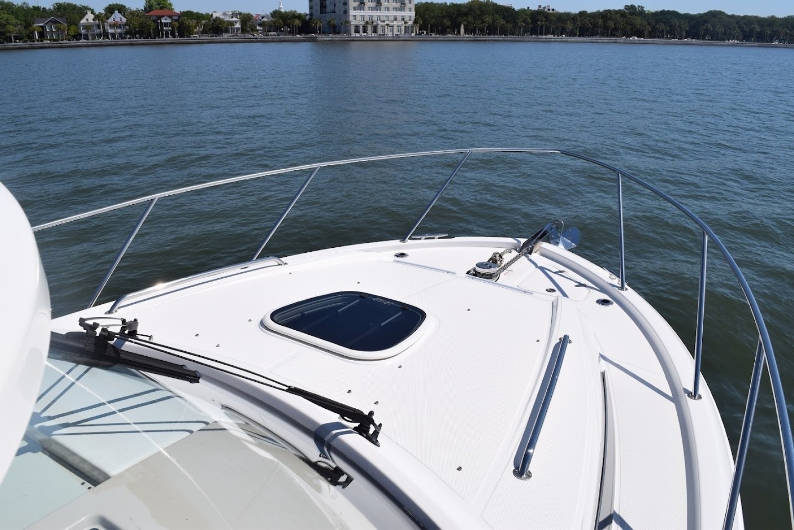 2021 Boston Whaler 325 Conquest - Image 21