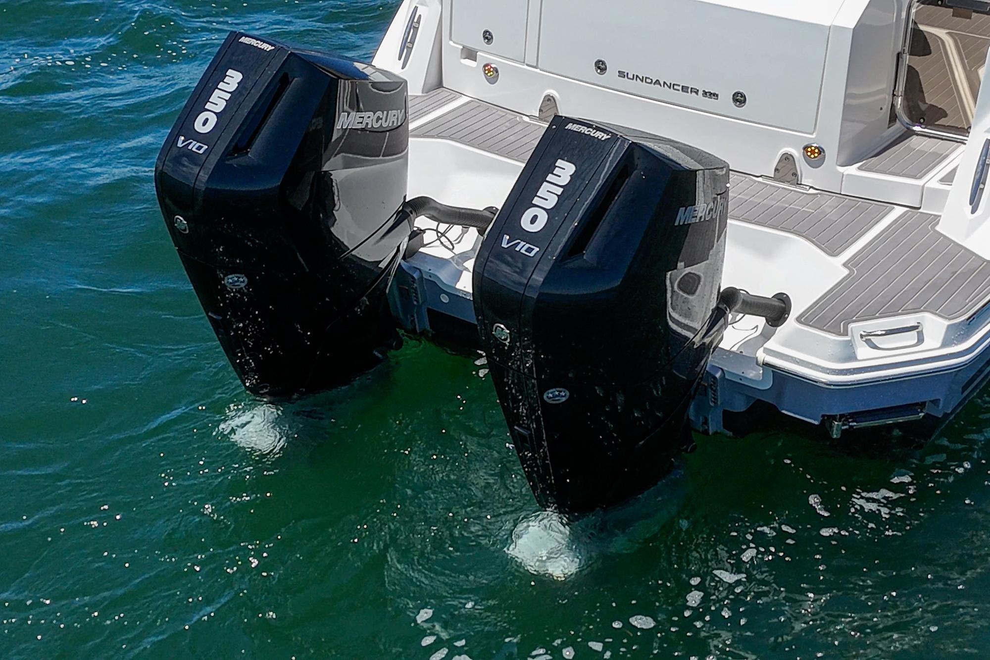 2024 Sea Ray Sundancer 320 Outboard - 10