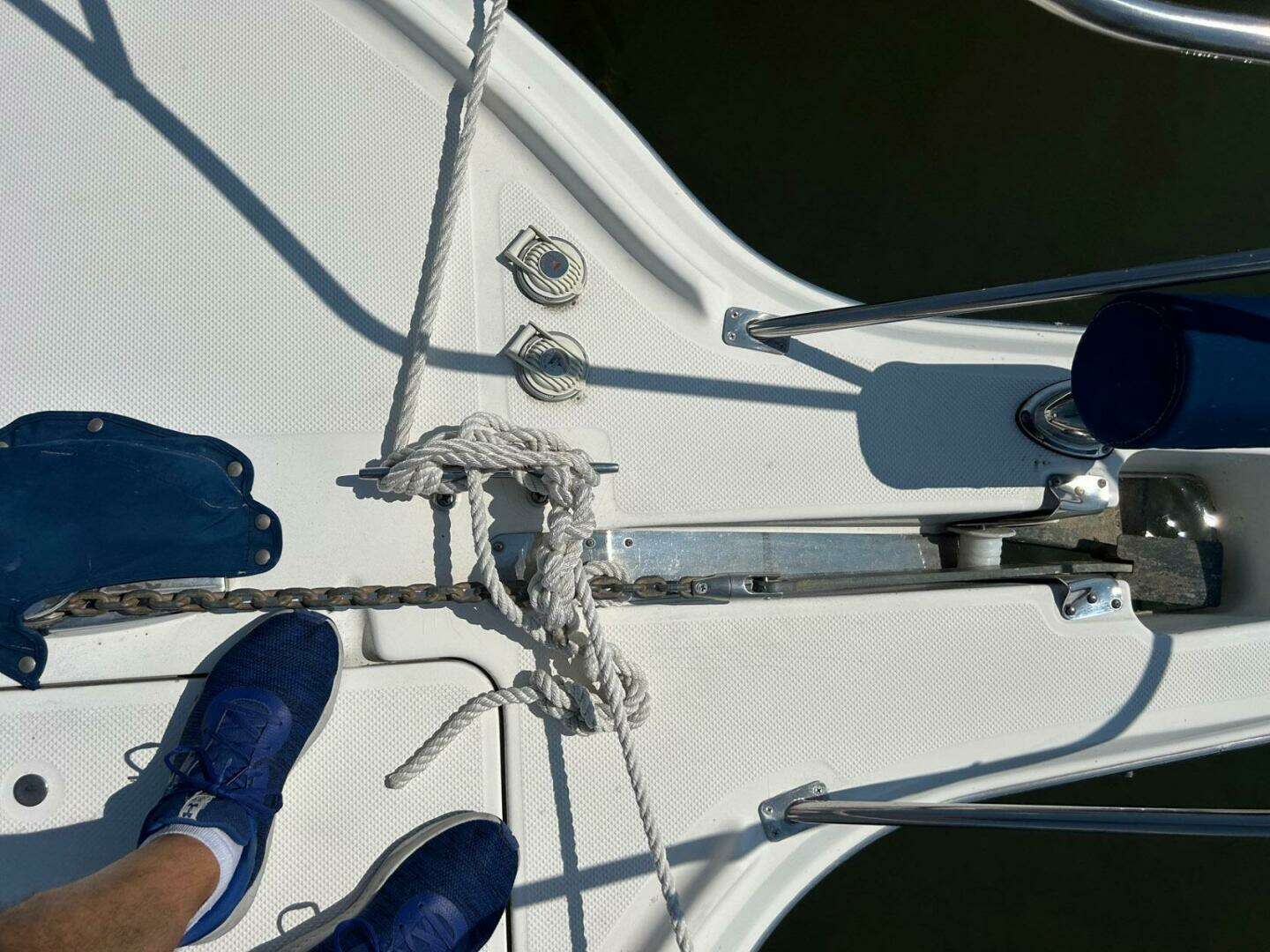 2008 Bayliner Discovery 288 - Image 14