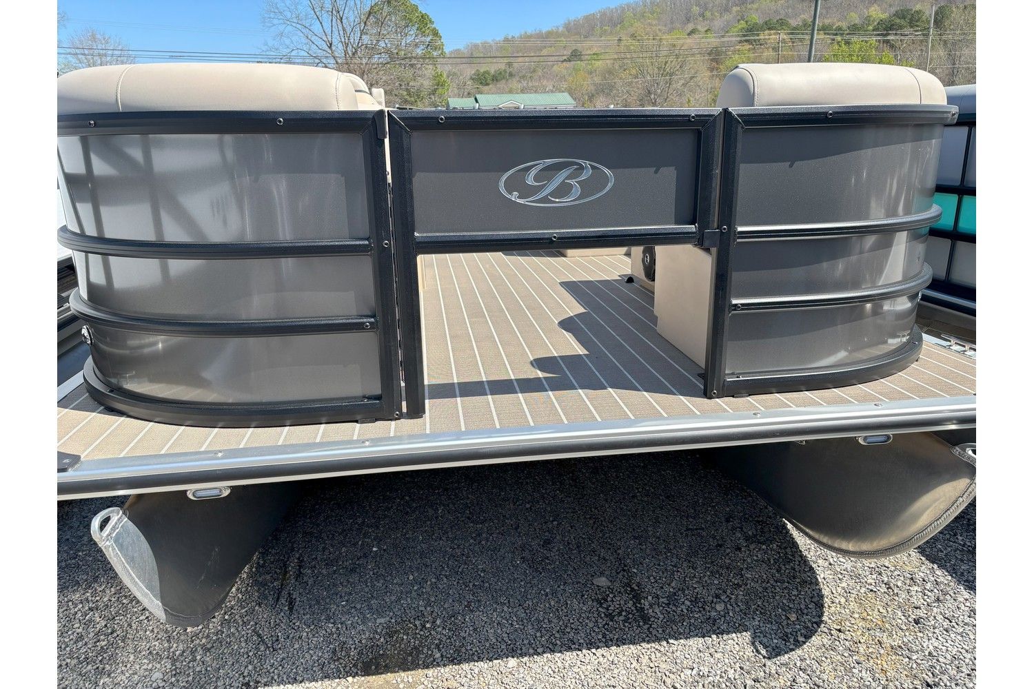 2025 Bentley Pontoons 200 Fish N Cruise