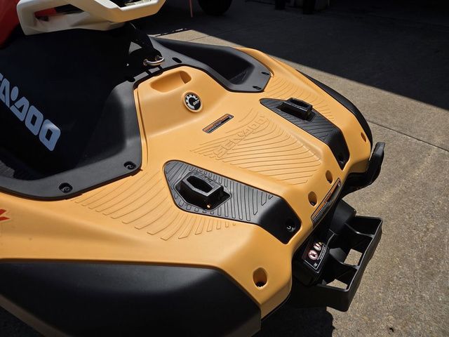 2026 Sea-Doo Spark - 14
