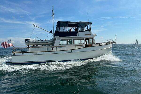 1976 Grand Banks 42 Classic