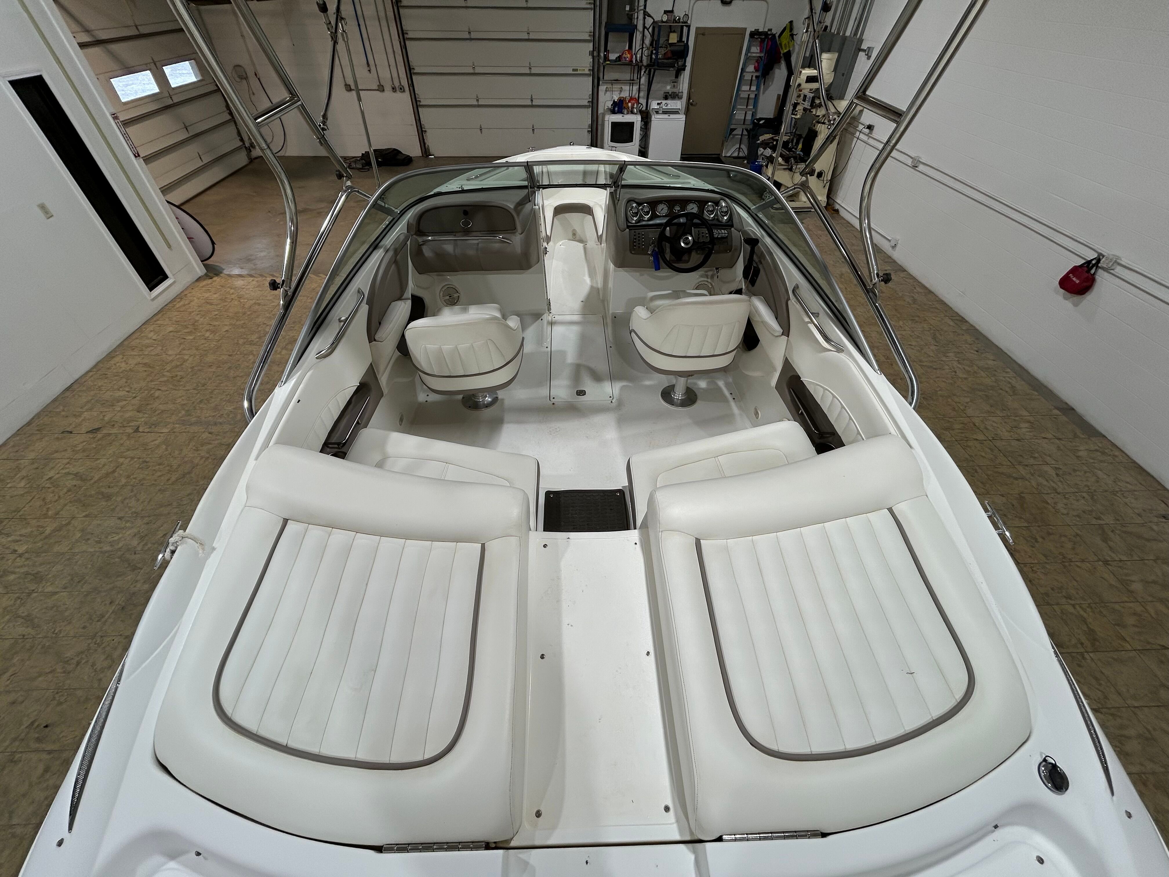 2004 COBALT 220 - Image 12