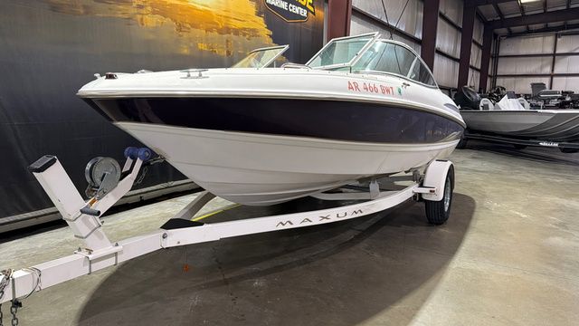 2000 Maxum 1900 SR W/ 4.3 Mercury - 8