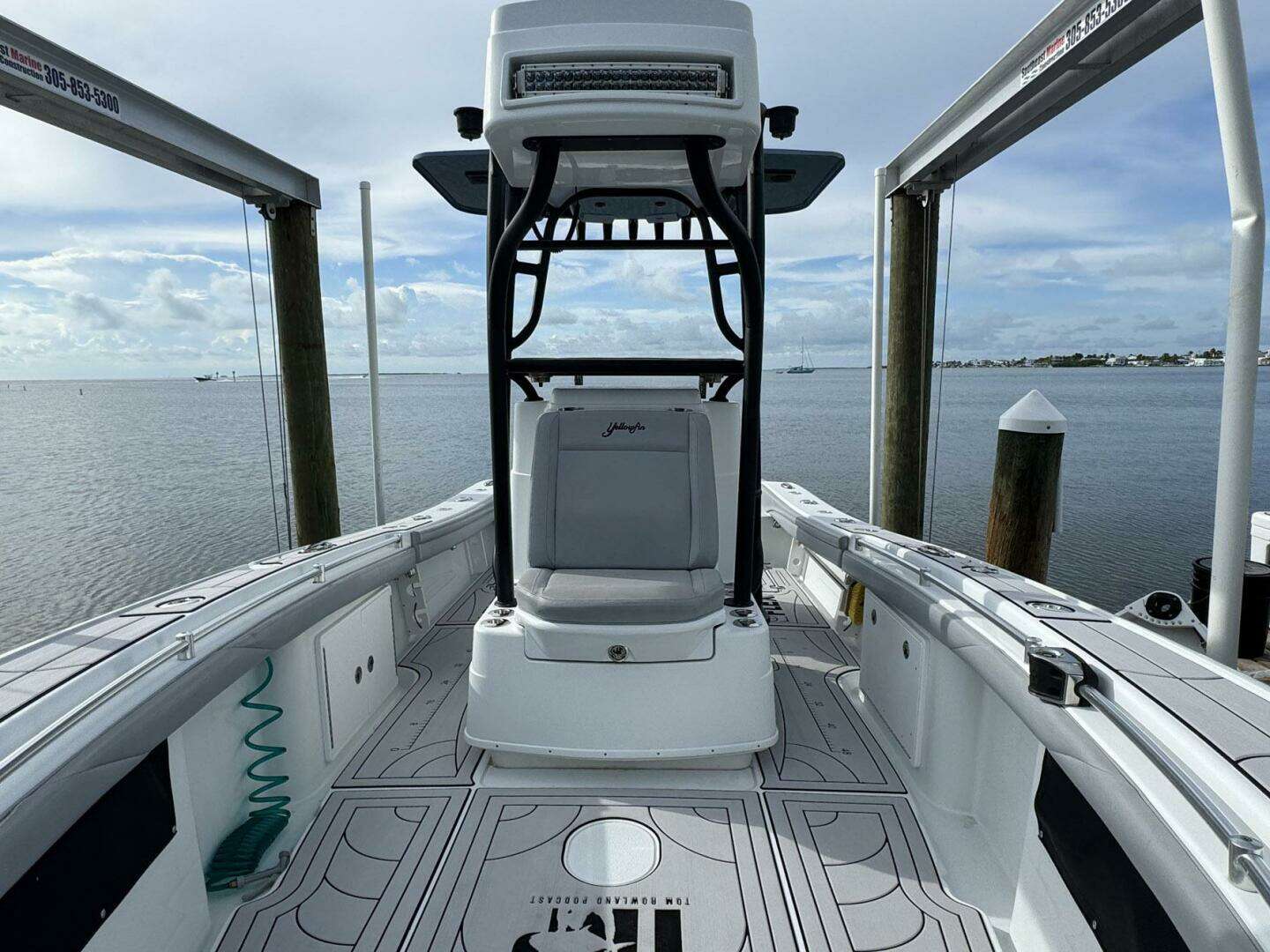 2021 Yellowfin 26 Hybrid - Image 23