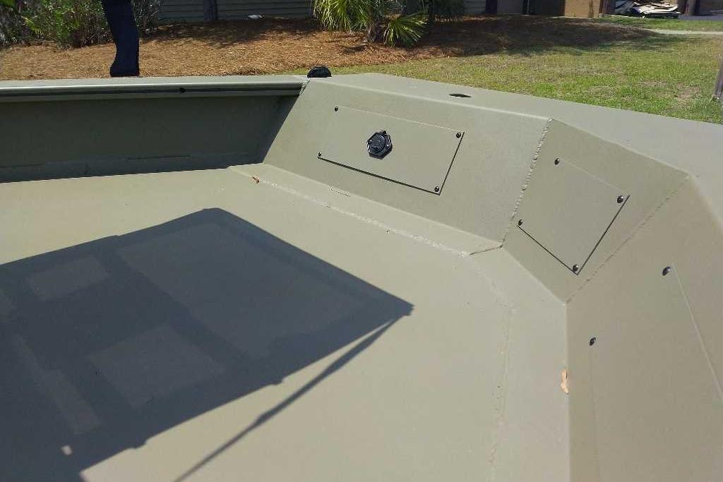 2026 Tracker Grizzly 1650 T Prairie Wings Edition boat interior, showcasing durable design.