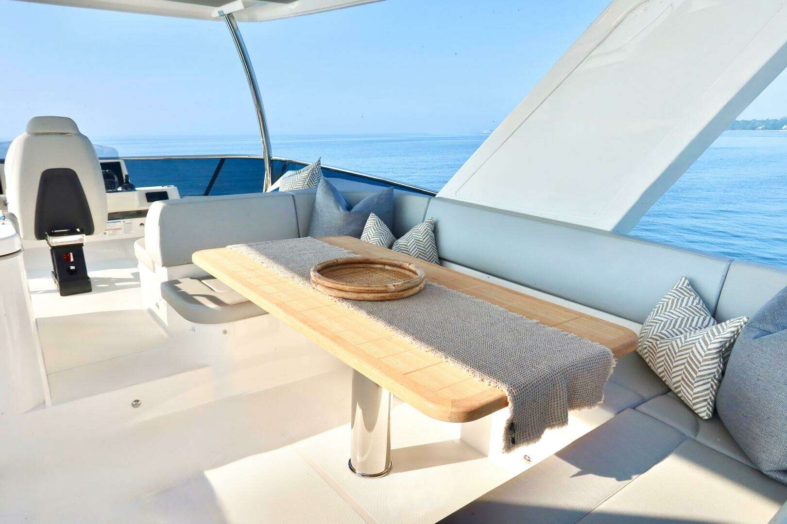 2026 Absolute 58 Navetta - Image 45