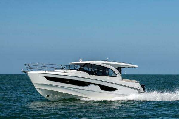 2026 Beneteau Antares 11