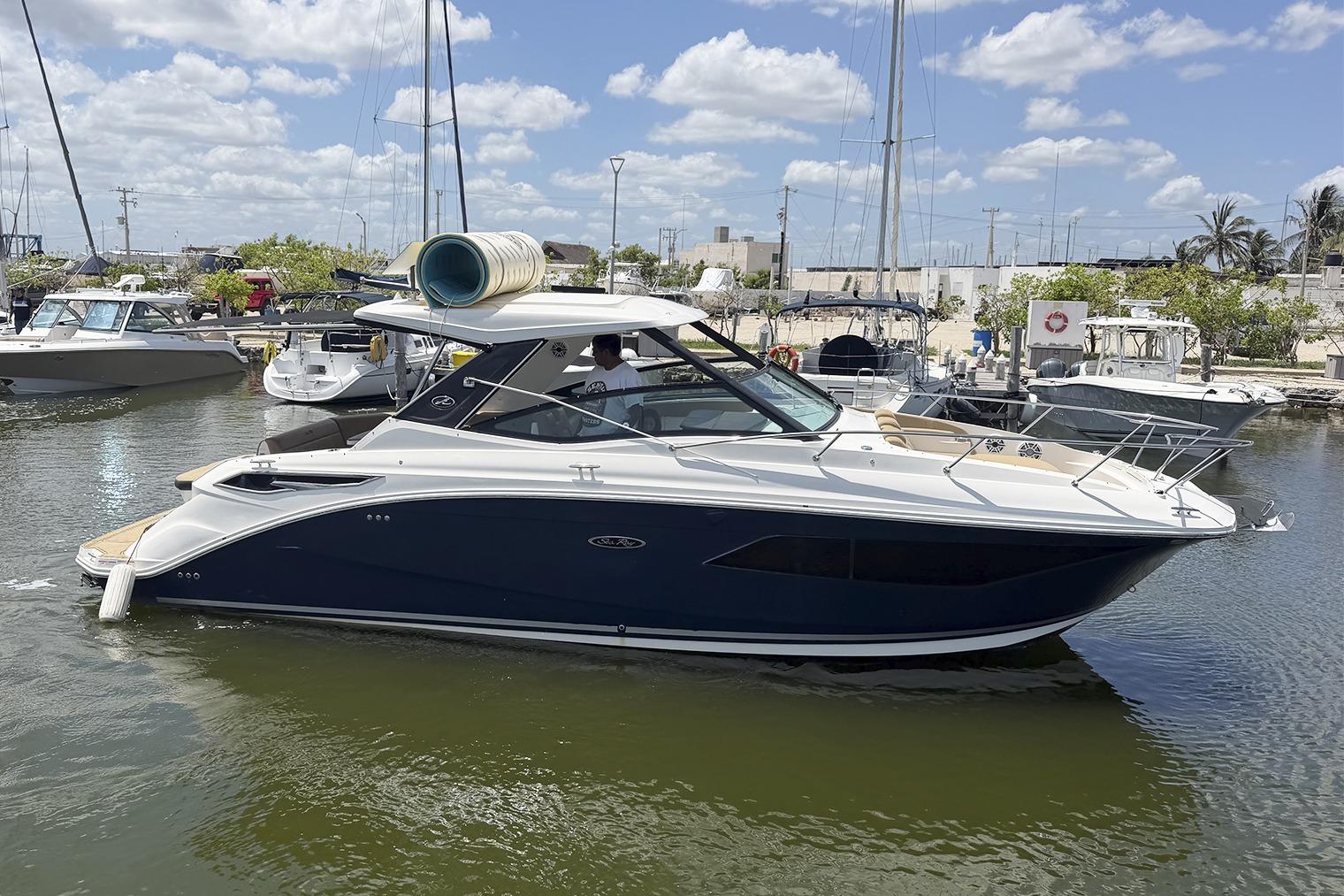 2019 Sea Ray Sundancer 320
