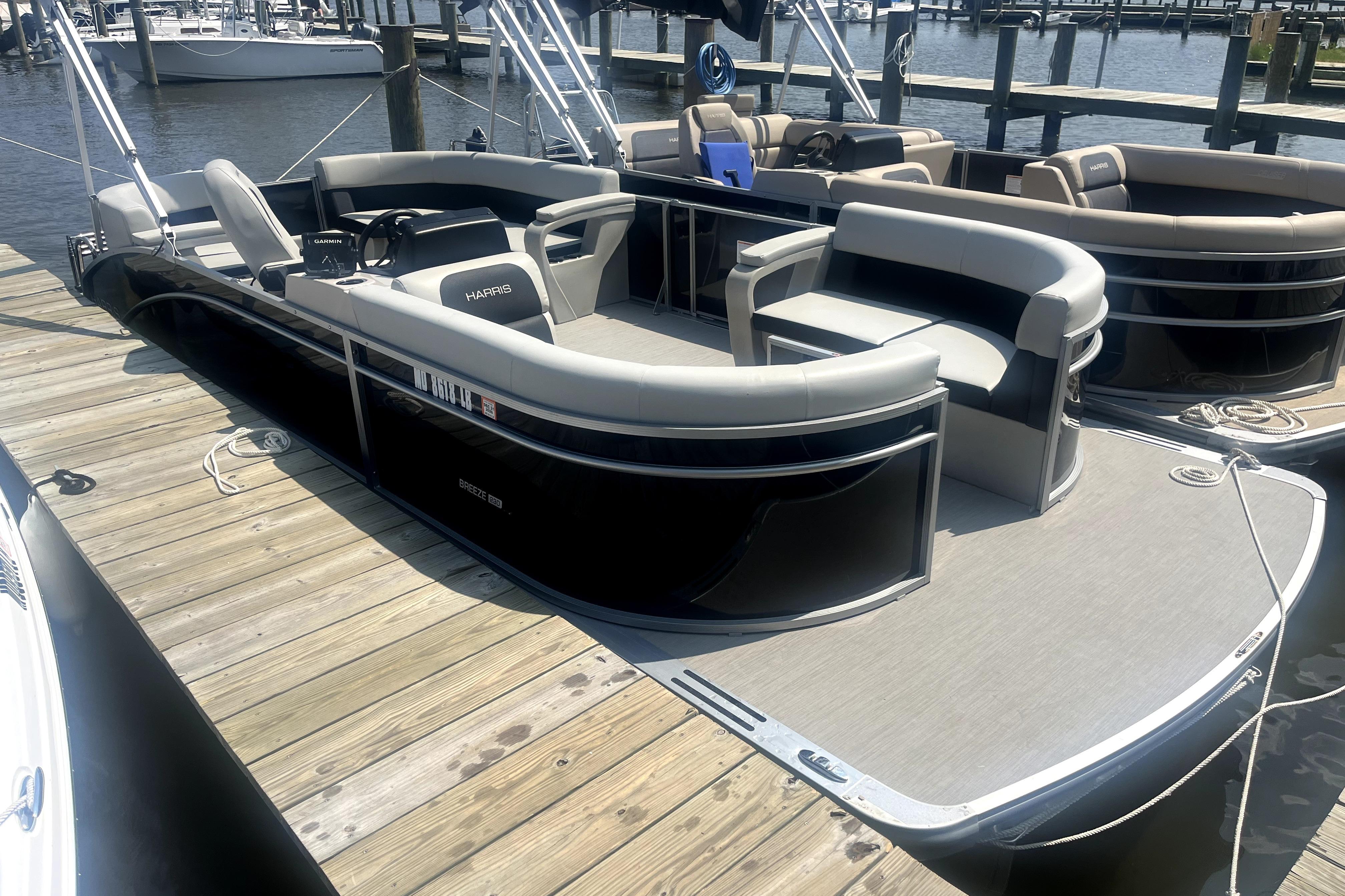 2025 Harris Breeze 230