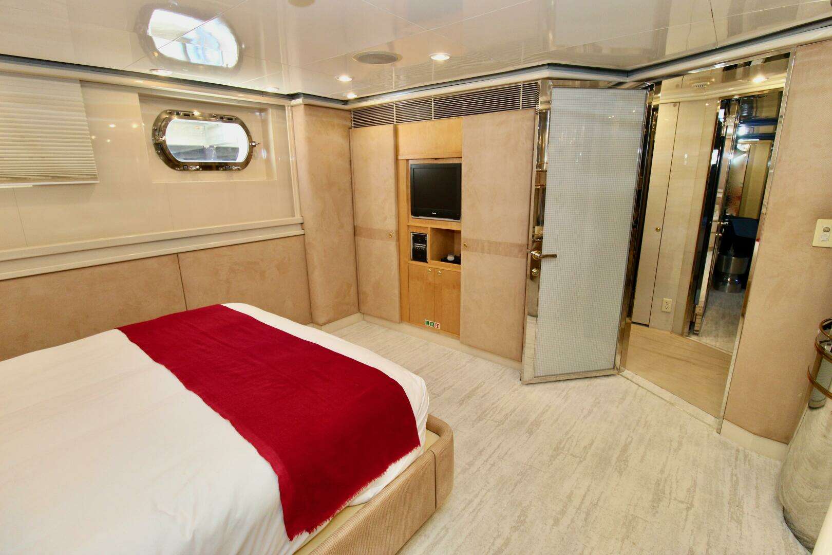 1988 Sterling Yachts — - Image 19