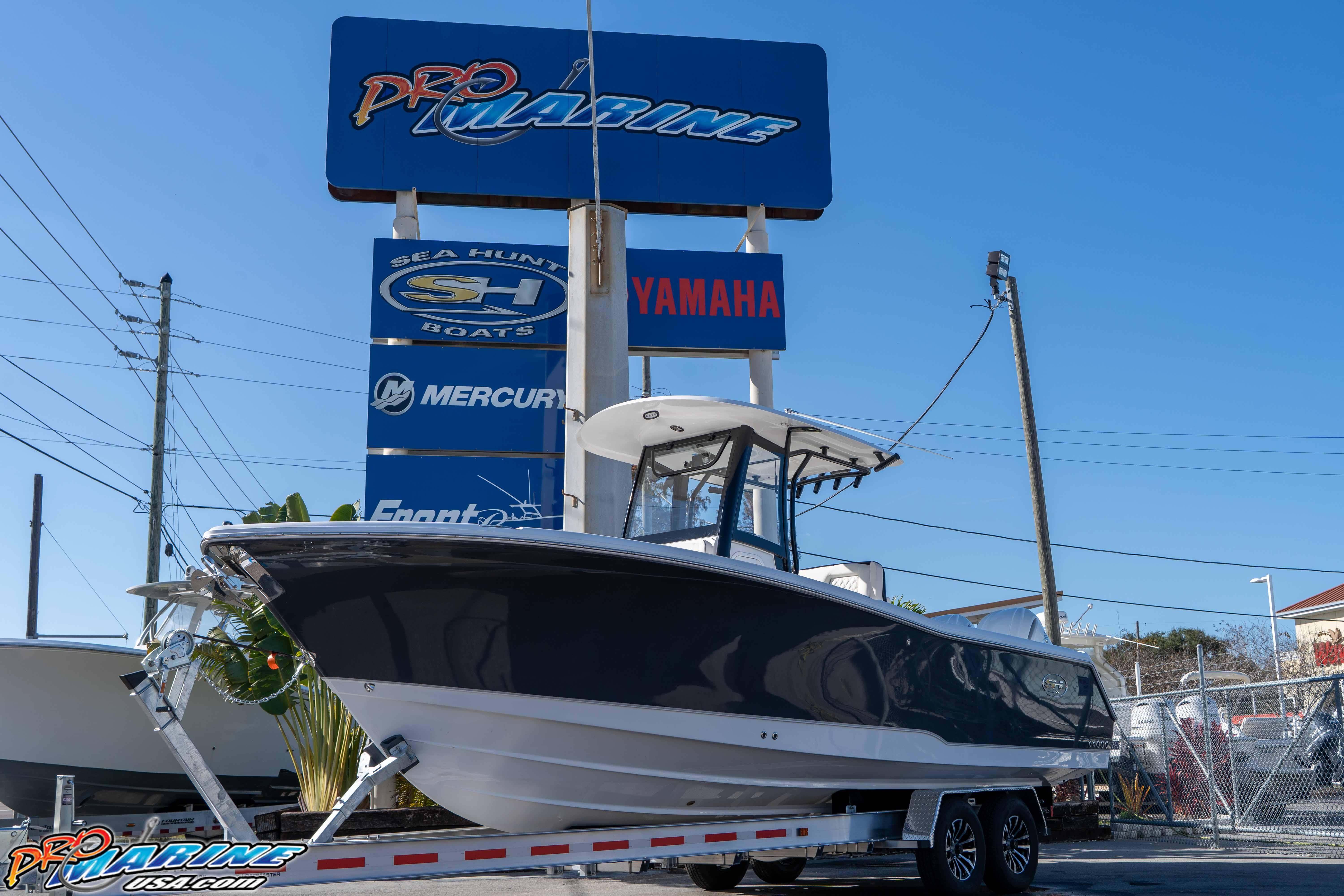 2026 Sea Hunt Gamefish 27 Coffin Box