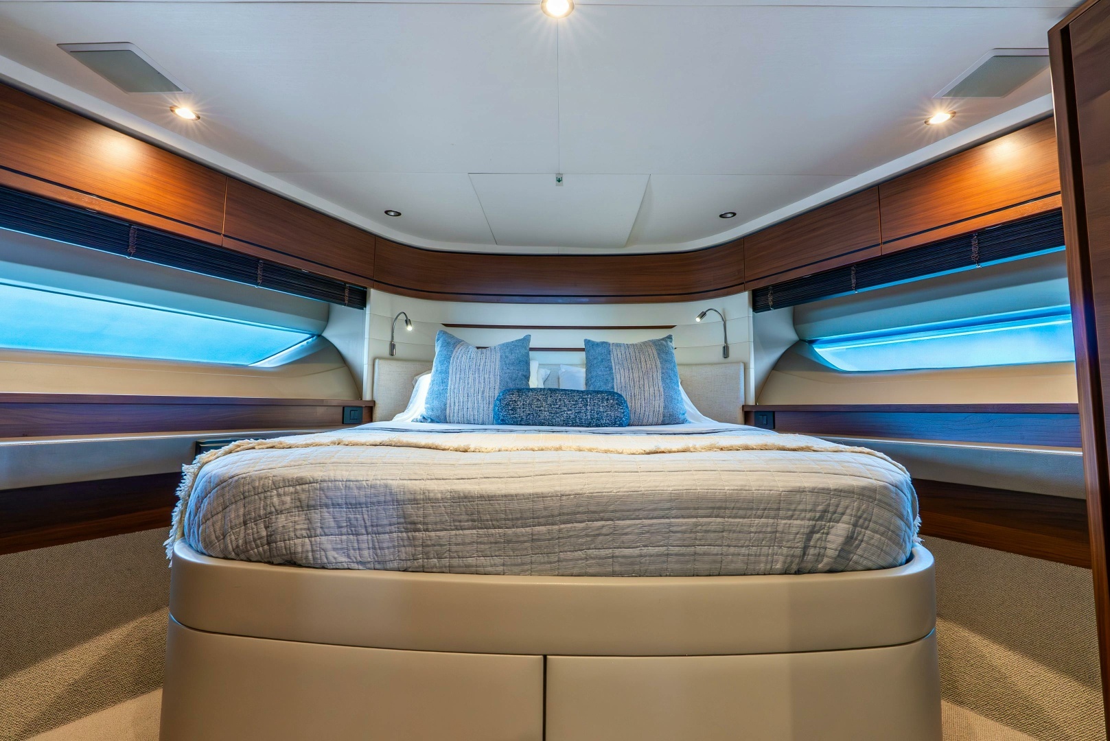 2018 Princess Yachts — - Image 51