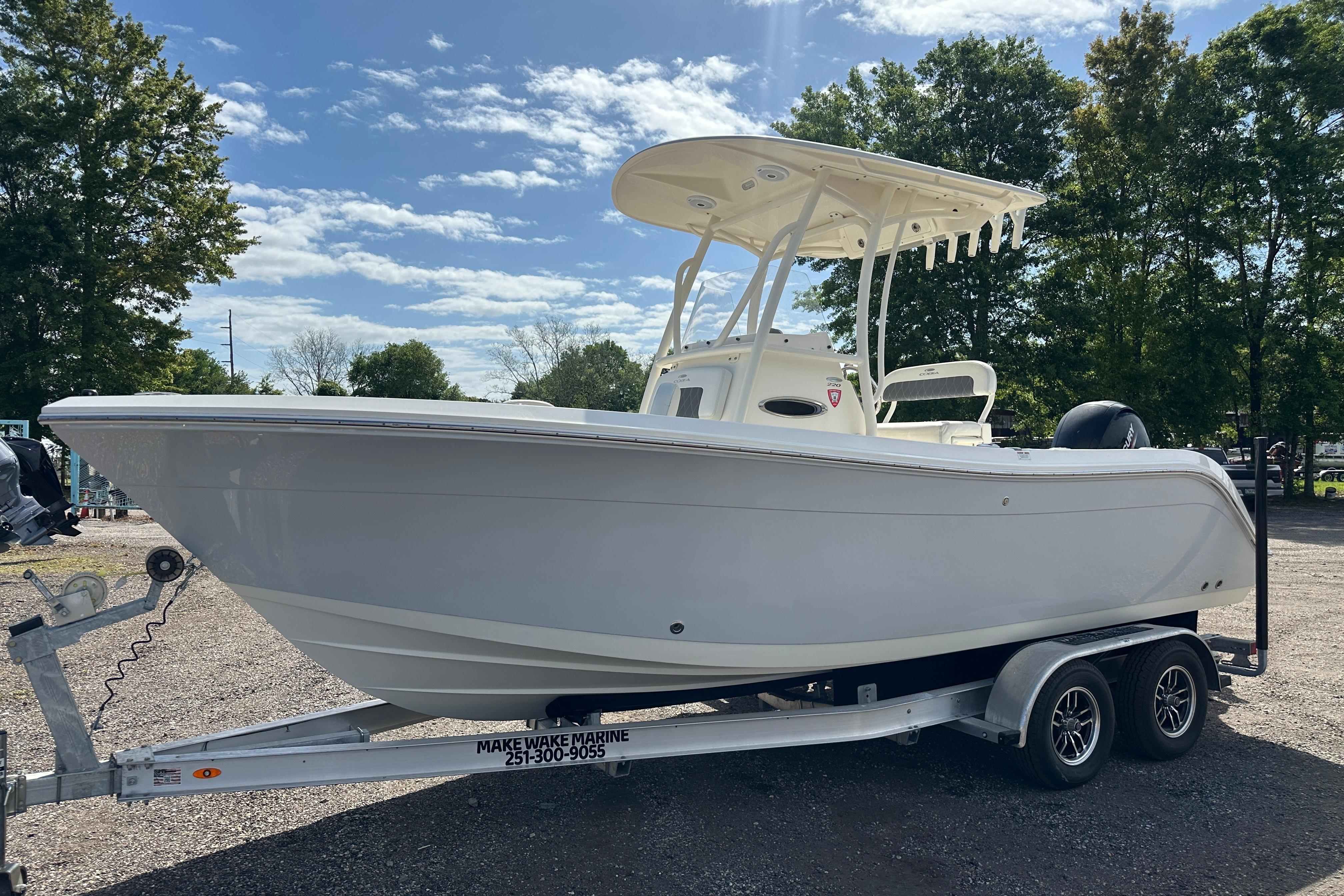2022 Cobia 220 Center Console