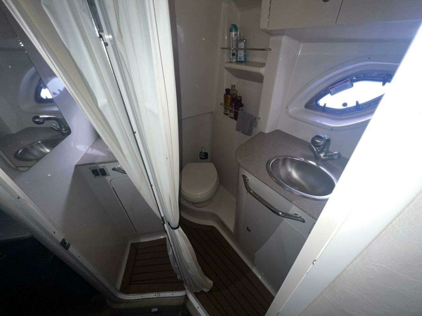 2007 Sea Ray Sundancer - Image 31