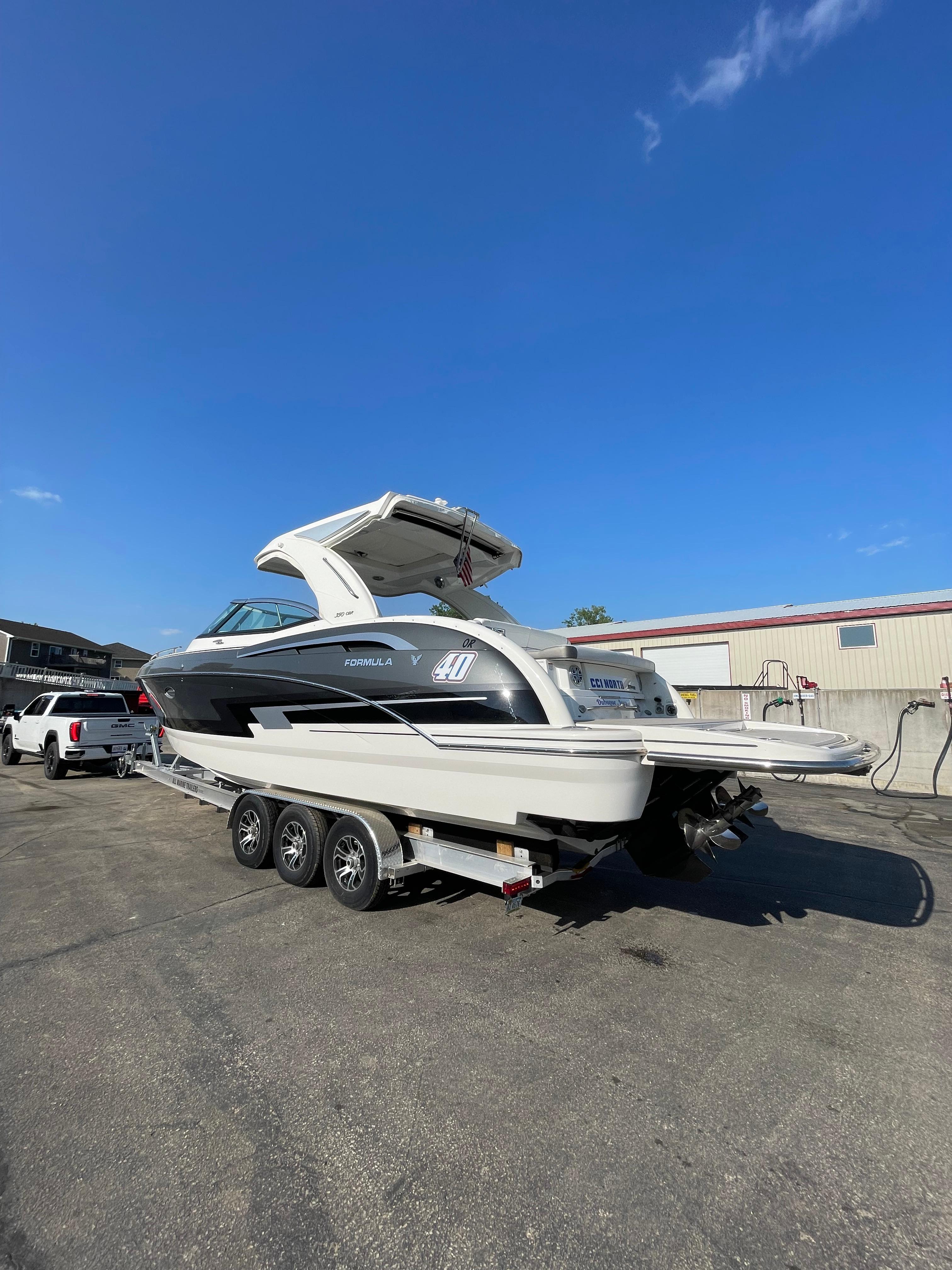 2019 Formula 350 Crossover Bowrider - 6