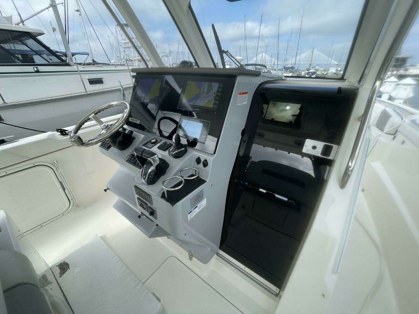 2021 Pursuit S 328 Sport - Image 17