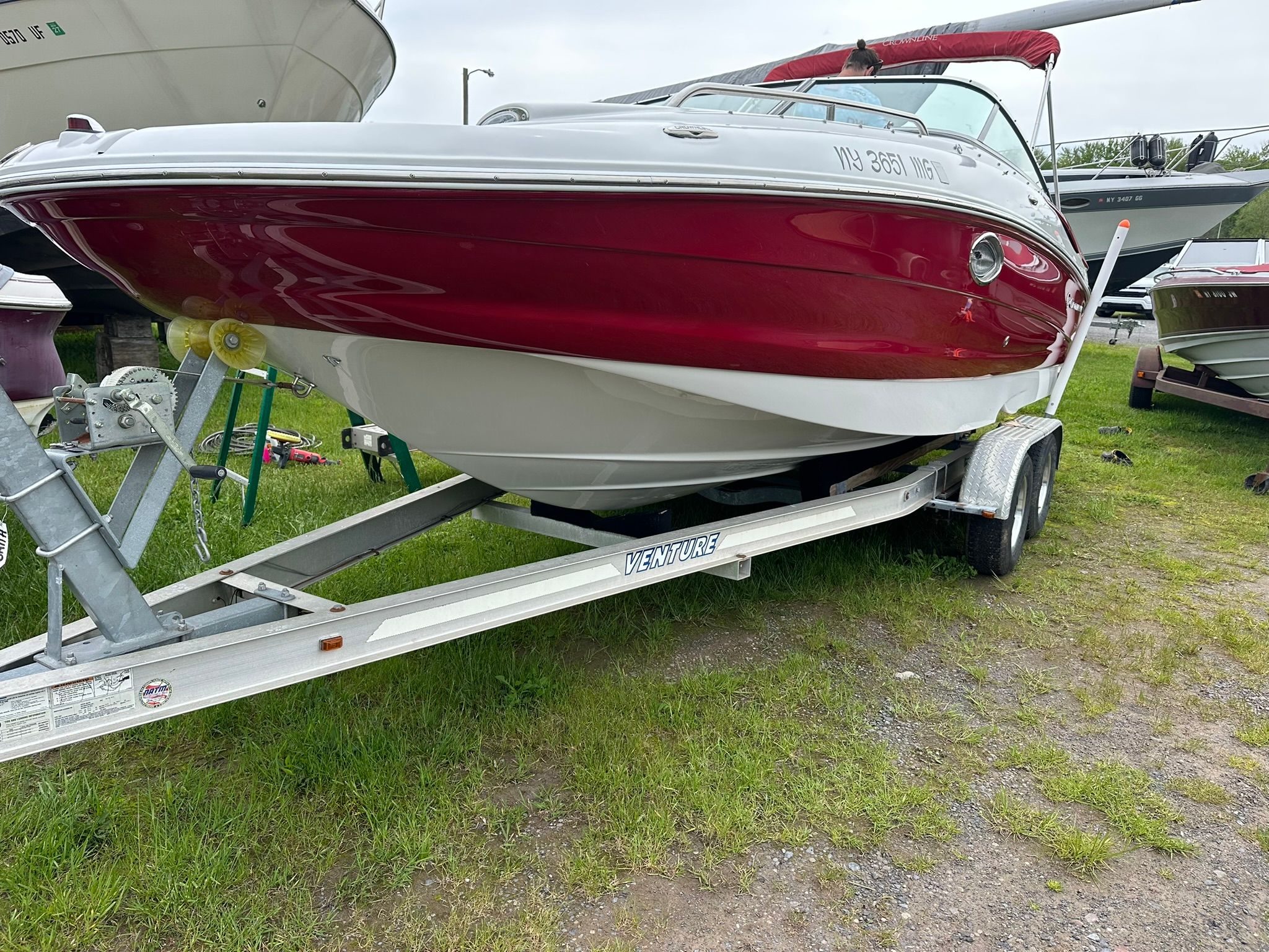 2009 Crownline 220 EX