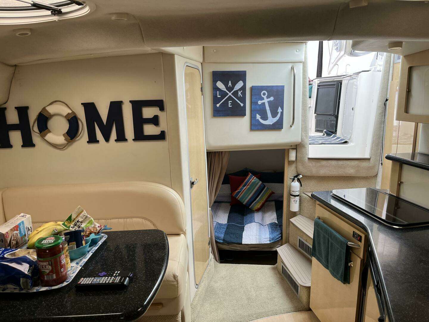 2001 Maxum 3300 SCR - Image 10