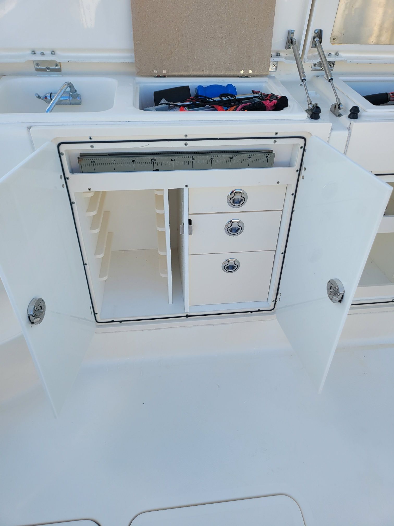 2009 Pursuit OS 375 Offshore - 34