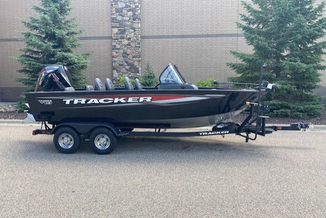 2025 Tracker Targa V-19 Combo