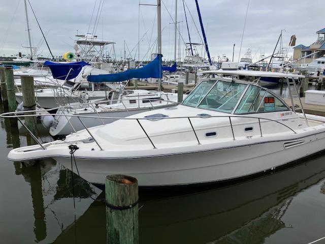 1999 Pursuit 3000 Express