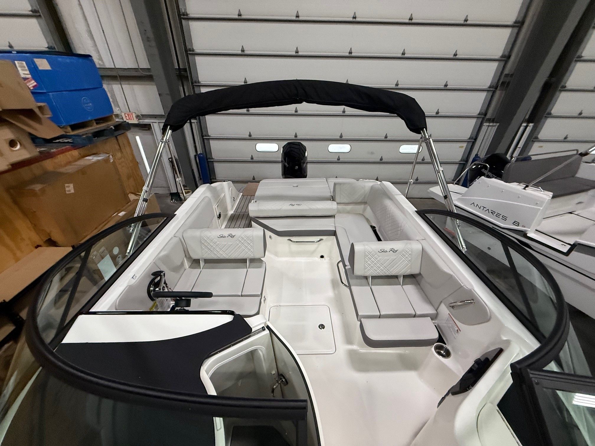 2026 Sea Ray SDX 230 Outboard - 20