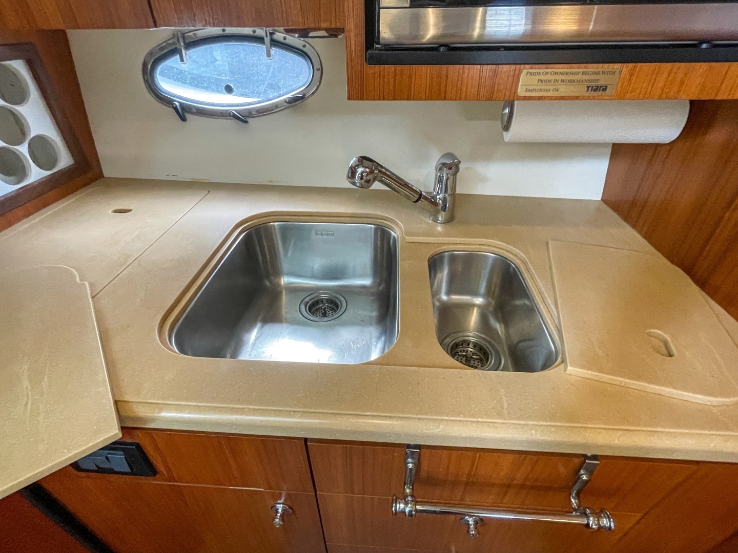 2004 Tiara Yachts 3800 Open - Image 37