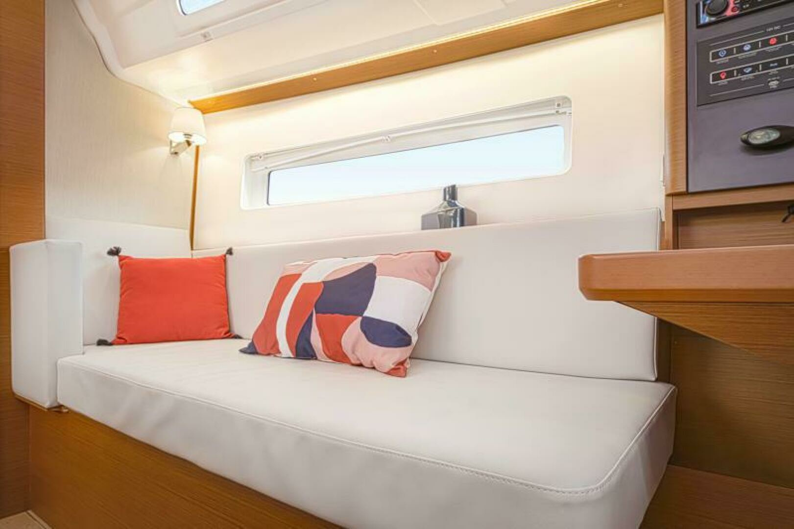 2026 Jeanneau Sun Odyssey 380 - Image 11