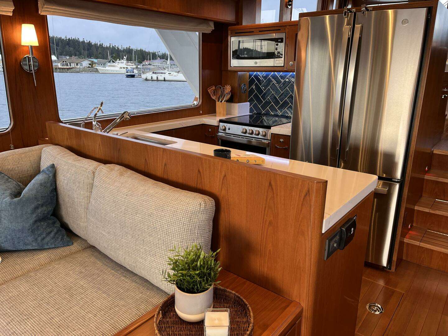 2023 Offshore Yachts ELV - Image 5