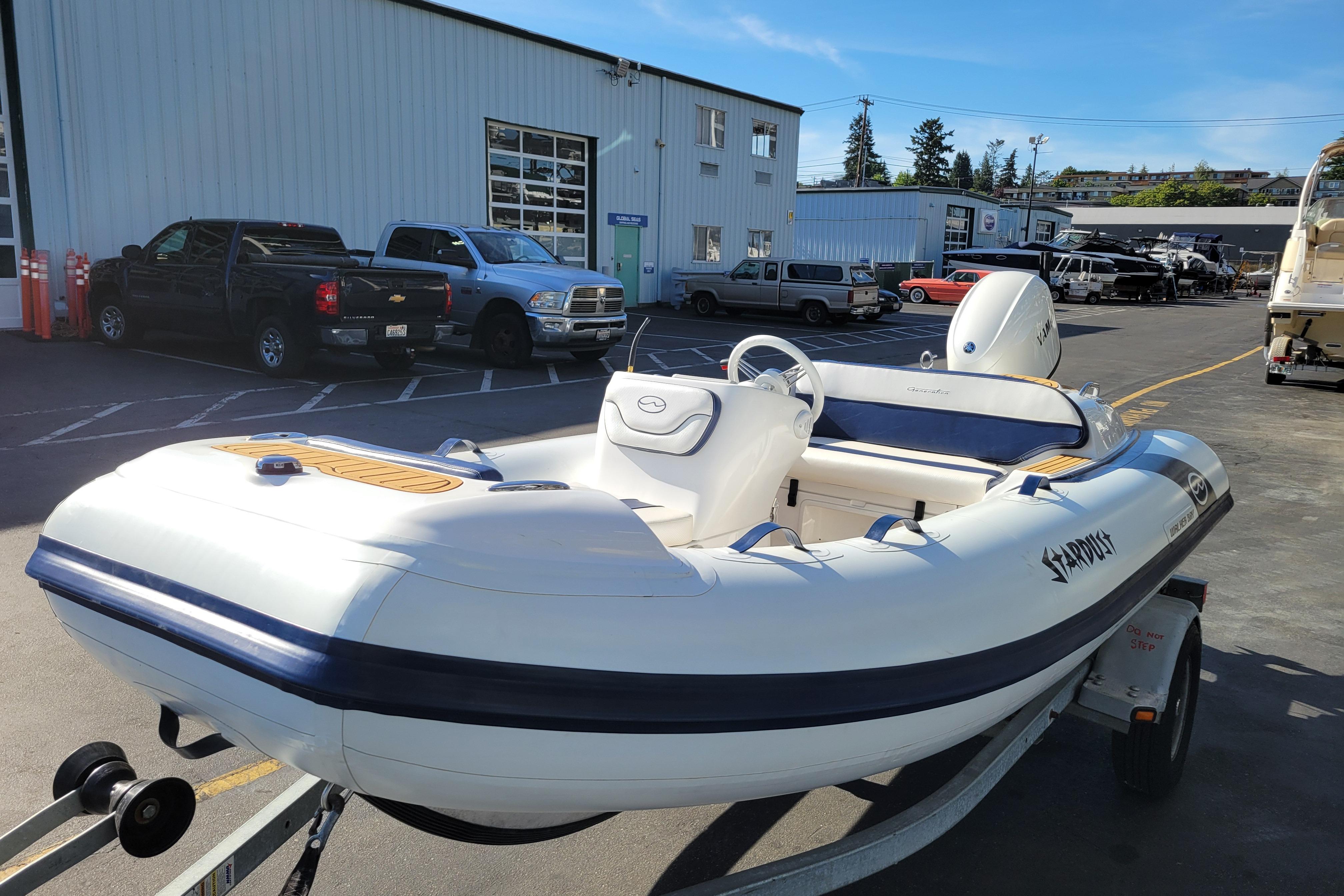 2024 Walker Bay Generation 400 DLX