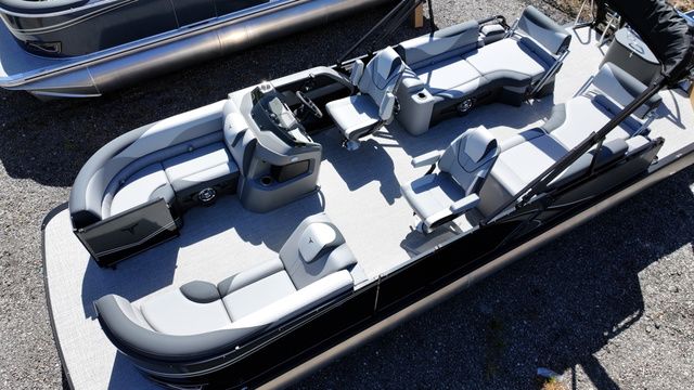 2026 Tahoe LTZ - 25 FT Quad Lounger Shift - 9