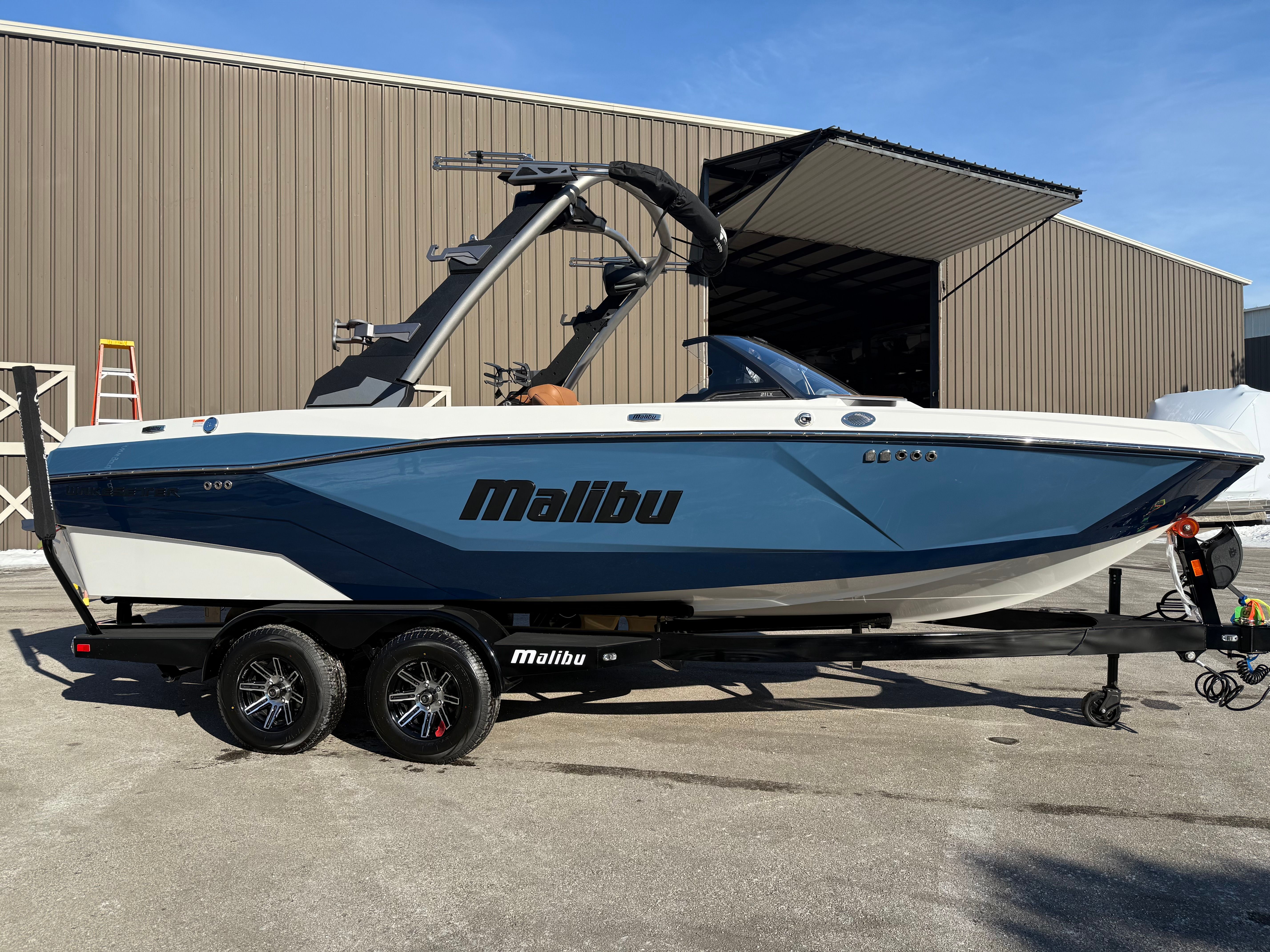 2026 Malibu Wakesetter 21 LX - 23