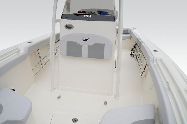 2026 Mako 214 Center Console - 37