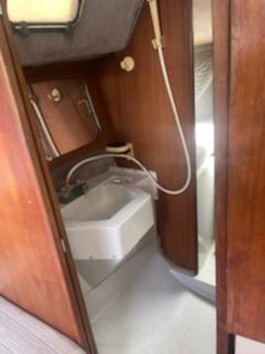 Interior of a 1988 O'Day 272 LE yacht with sink.