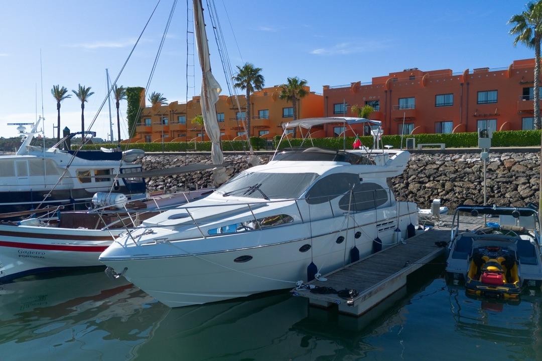 2007 Azimut 46