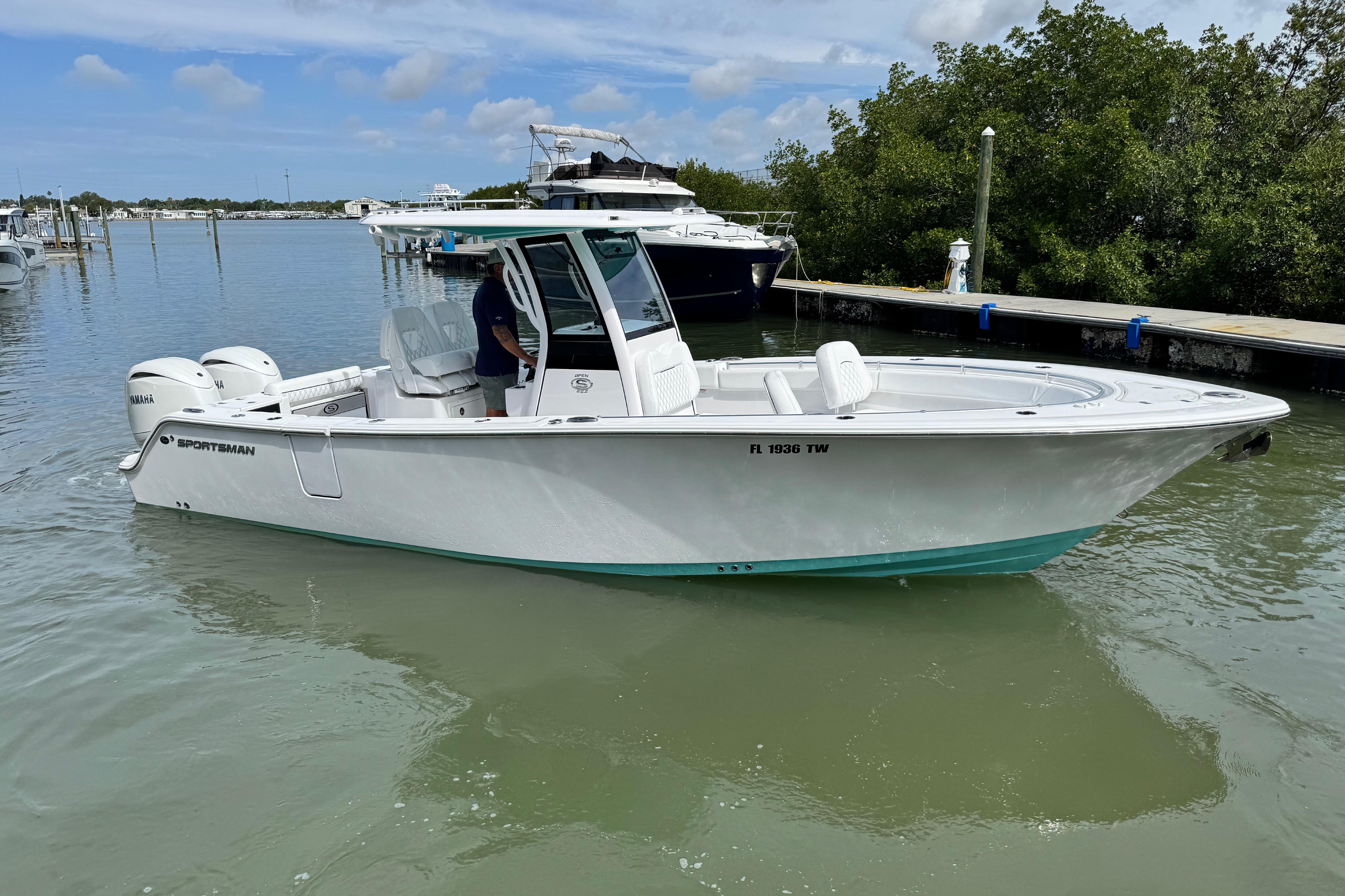 2024 Sportsman Open 262 Center Console