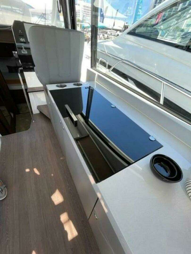 2026 Beneteau Antares 11 Fly - Image 14
