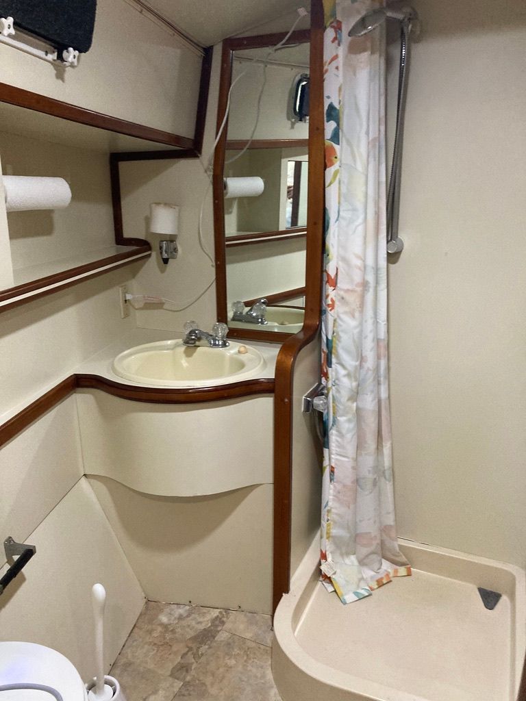 1985 Gulfstar 44ft - 41