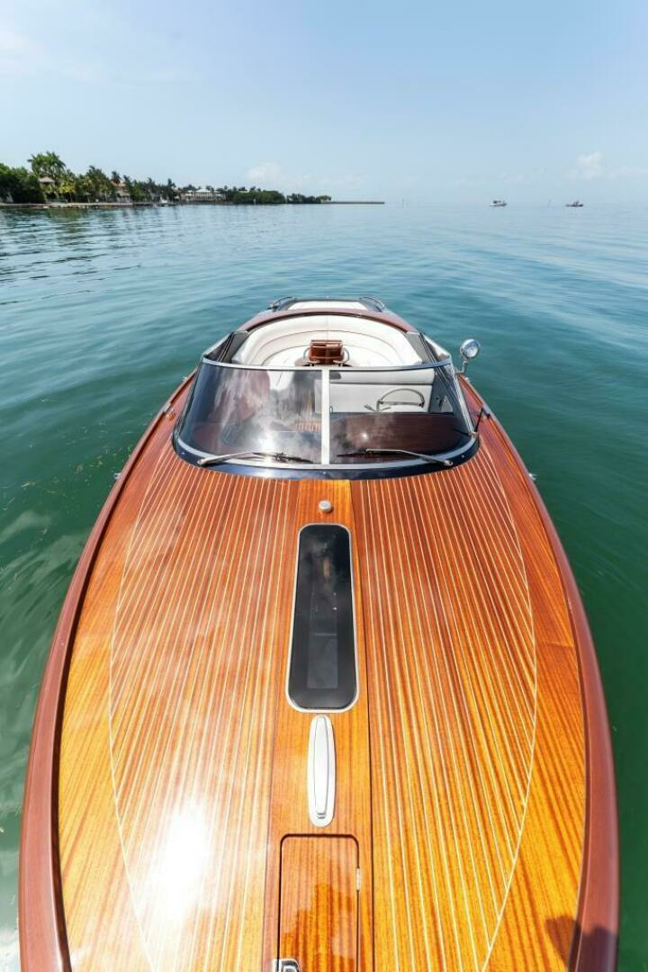 2020 Riva — - Image 7