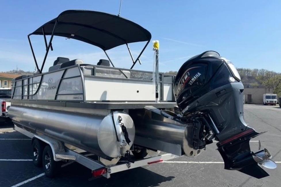 2025 Veranda Relax VR25VLC pontoon boat with Yamaha outboard motor on trailer.