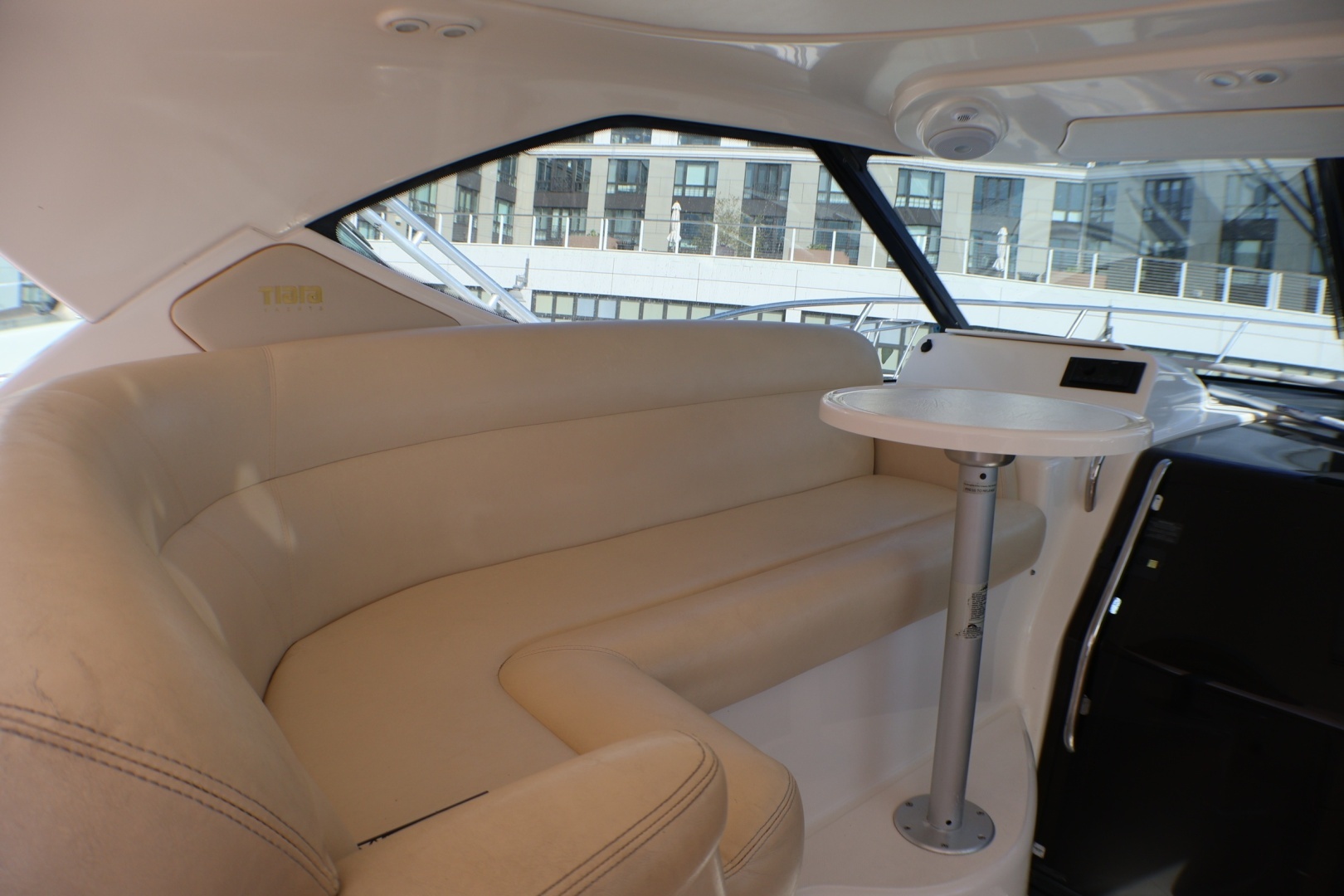 2009 Tiara Yachts 3500 Sovran - Image 11