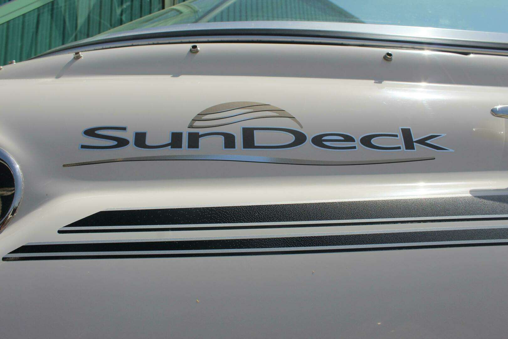 2008 Sea Ray 240 Sundeck - Image 21